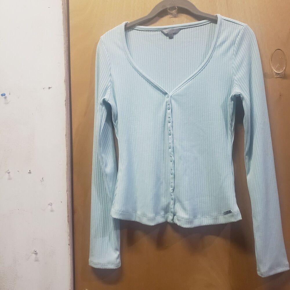 GUESS Women's ribbed button-up cardigan Light blue Sz M #B1 Shoulder-hem 21"